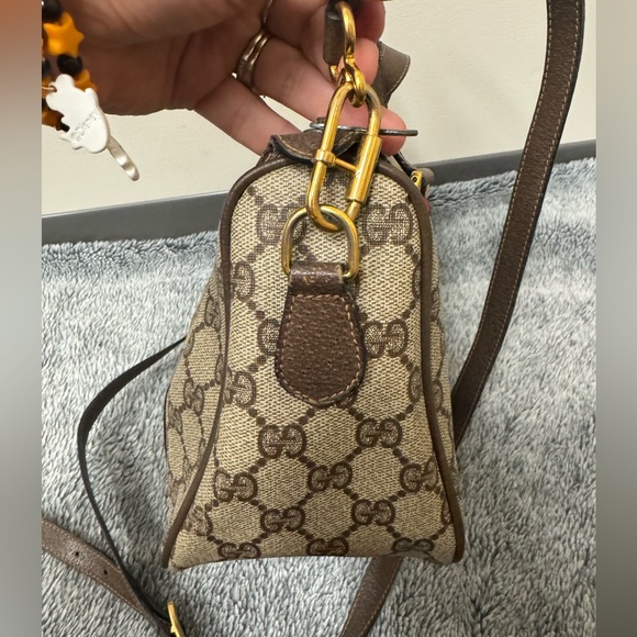 Gucci Crossbody Handbag - Picture 4 of 16